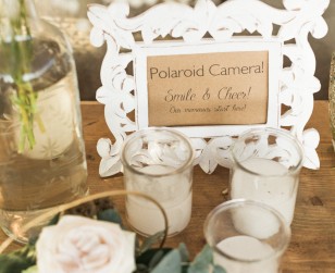 Unique Ideas - Polaroid Cameras